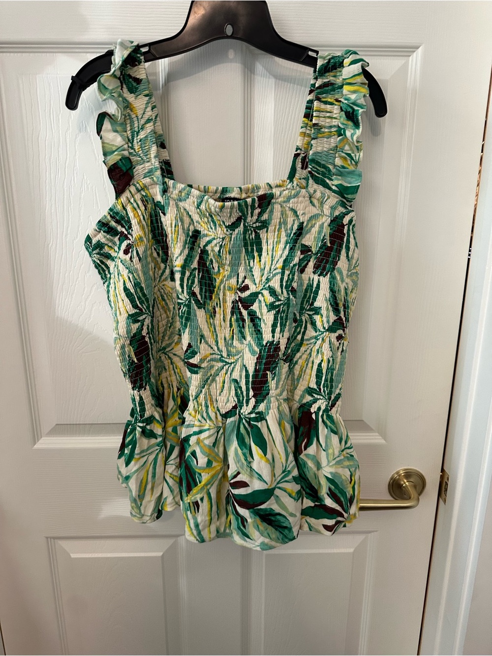 torrid Green and Cream Leaf-Print Smocked Tank